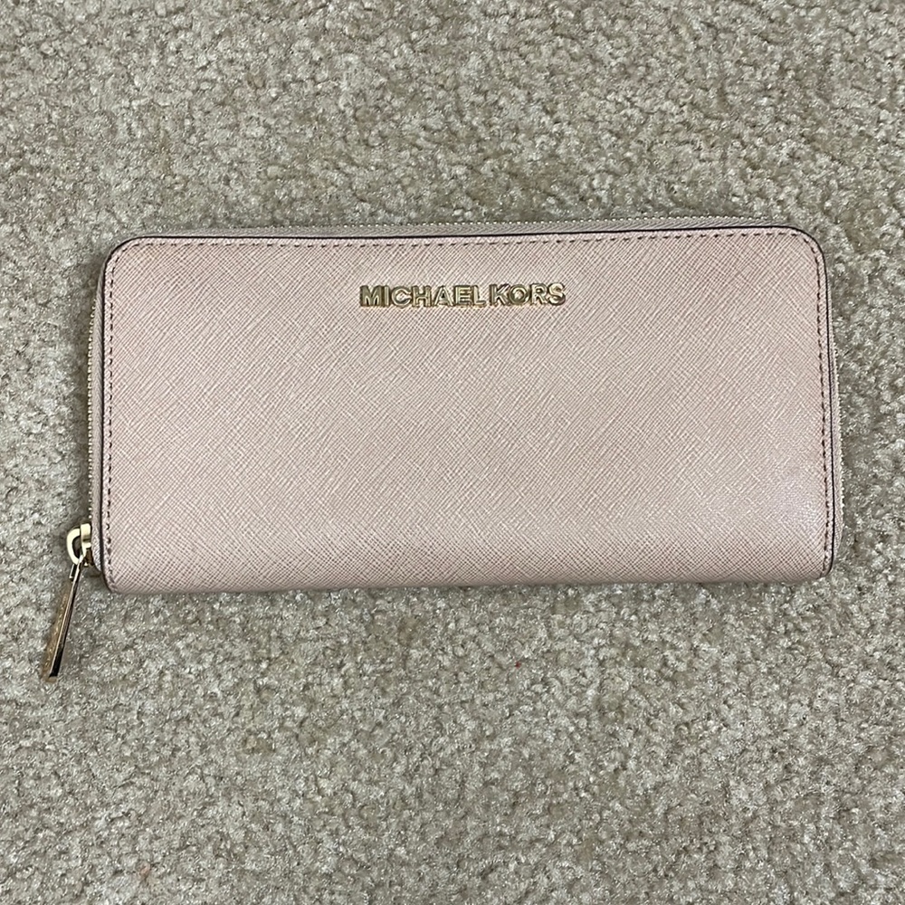 Blush Michael Kors Wallet